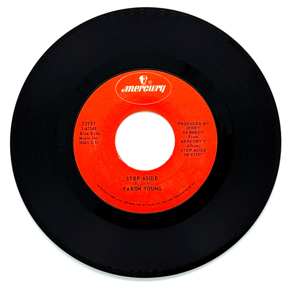 Lynn Anderson : STAY THERE, TILL I GET THERE/ I'D RUN A MILE TO YOU