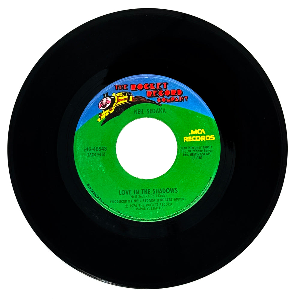 Neil Sedaka : LOVE IN THE SHADOWS/ (BABY) DON'T LET IT MESS YOUR MIND