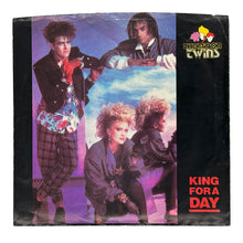 Load image into Gallery viewer, • Thompson Twins : KING FOR A DAY/ ROLLUNDER
