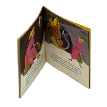 Load image into Gallery viewer, Lois Lane : THE STORY OF ALADDIN AND HIS LAMP
