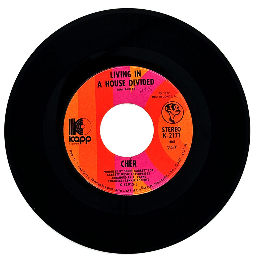 Chér : LIVING IN A HOUSE DIVIDED/ ONE HONEST MAN