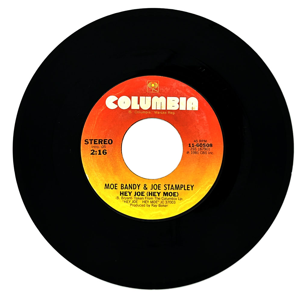 Moe Bandy & Joe Stampley : HEY JOE (HEY MOE)/ TWO BEERS AWAY