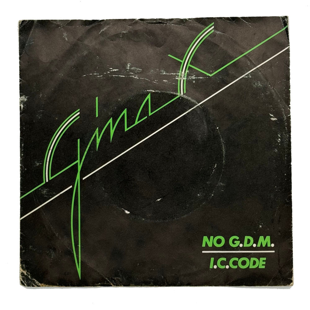 • Gina X : I.C. CODE/ NO G.D.M. (DEDICATED TO QUENTIN CRISP)