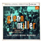• Glenn Miller : PLAYS SELECTIONS FROM THE GLENN MILLER STORY