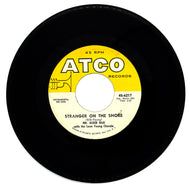 Mr. Acker Bilk with The Leon Young String Chorale : STRANGER ON THE SHORE/ CIELITO LINDO