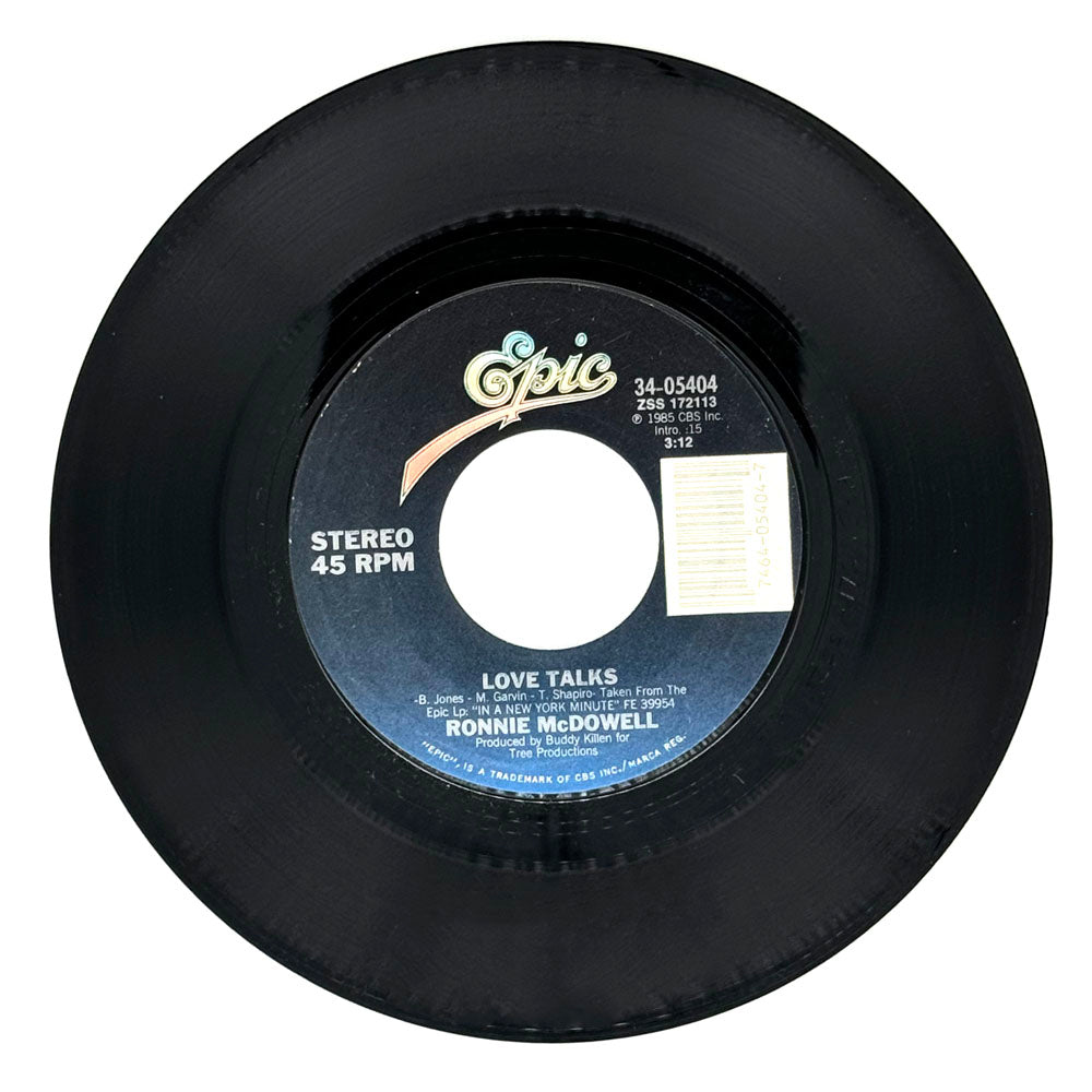 Ronnie McDowell : LOVE TALKS/ SHE LAYS ME DOWN