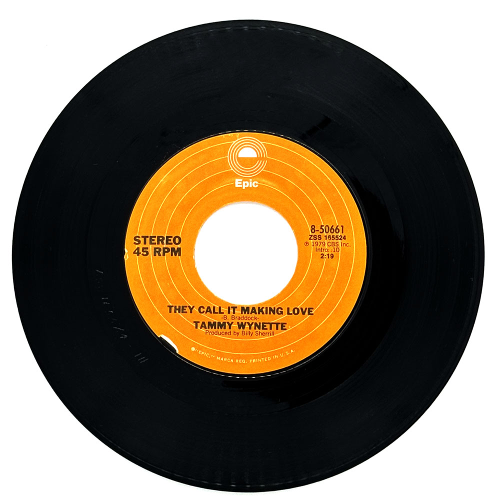 Tammy Wynette : THEY CALL IT MAKING LOVE/ LET ME BE ME
