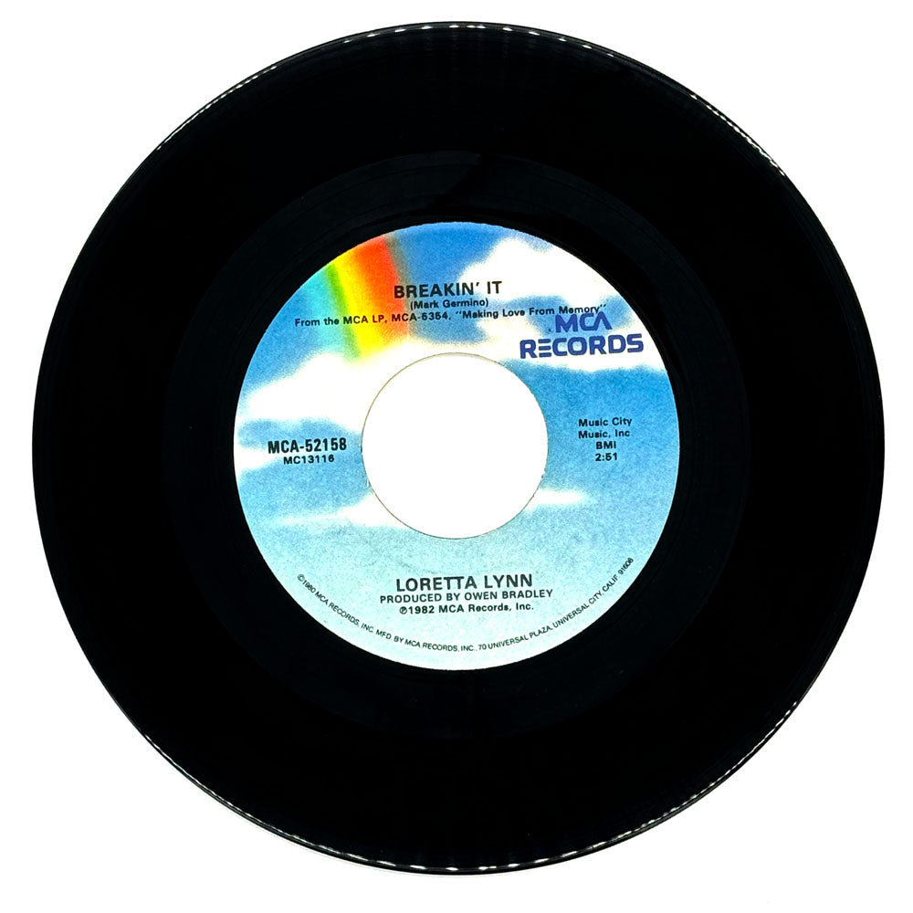 Loretta Lynn : BREAKIN' IT/ THERE'S ALL KINDS OF SMOKE