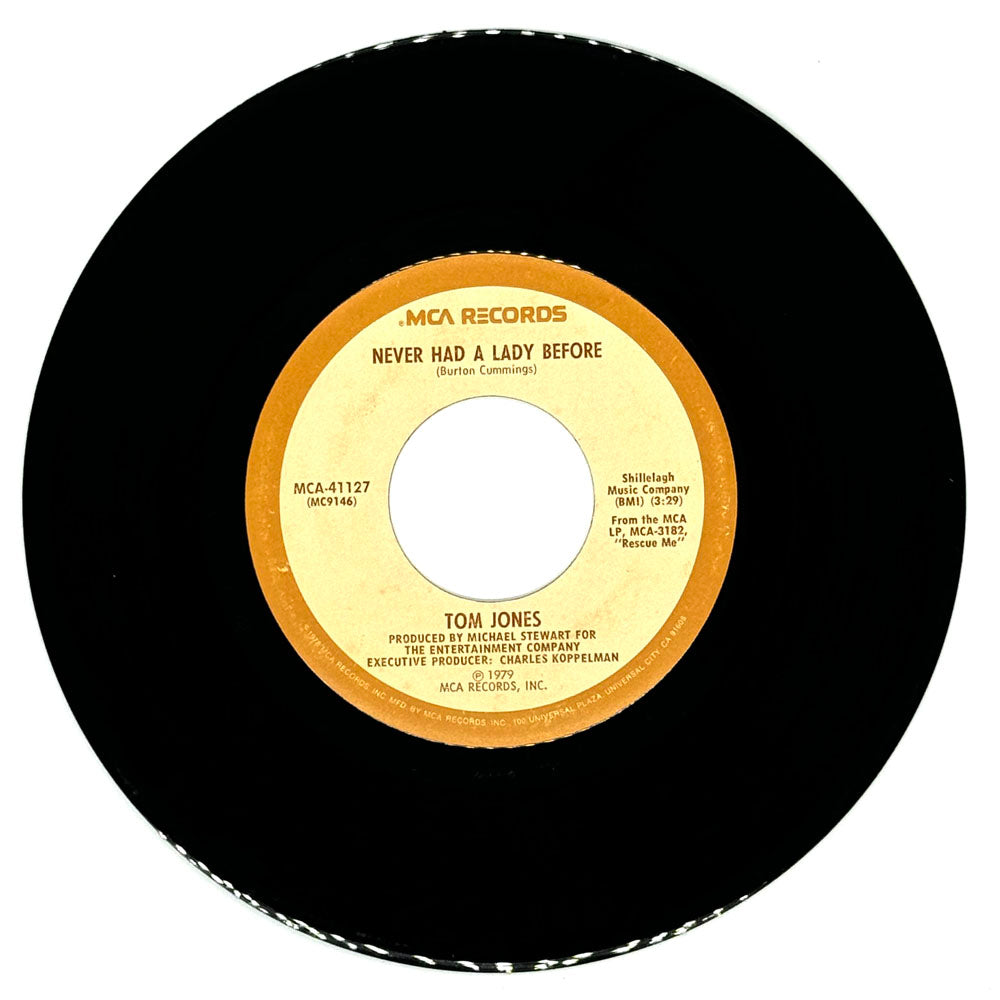 Tom Jones : NEVER HAD A LADY BEFORE/ DANCING ENDLESSLY