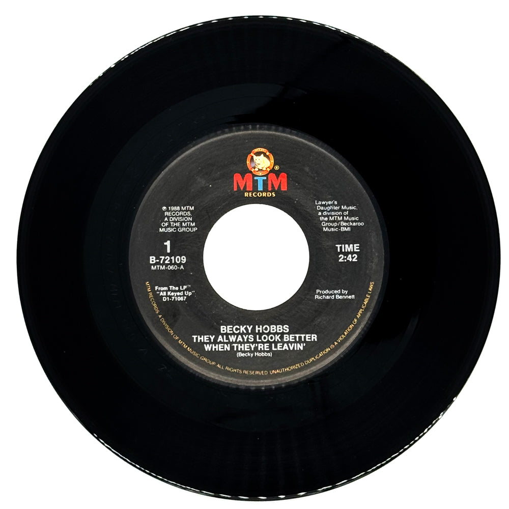 Becky Hobbs : THEY ALWAYS LOOK BETTER WHEN THEY'RE LEAVIN'/ MAMA WAS A WORKING MAN