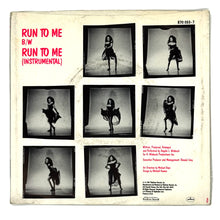 Load image into Gallery viewer, Angela Winbush : RUN TO ME/ RUN TO ME (INSTRUMENTAL)
