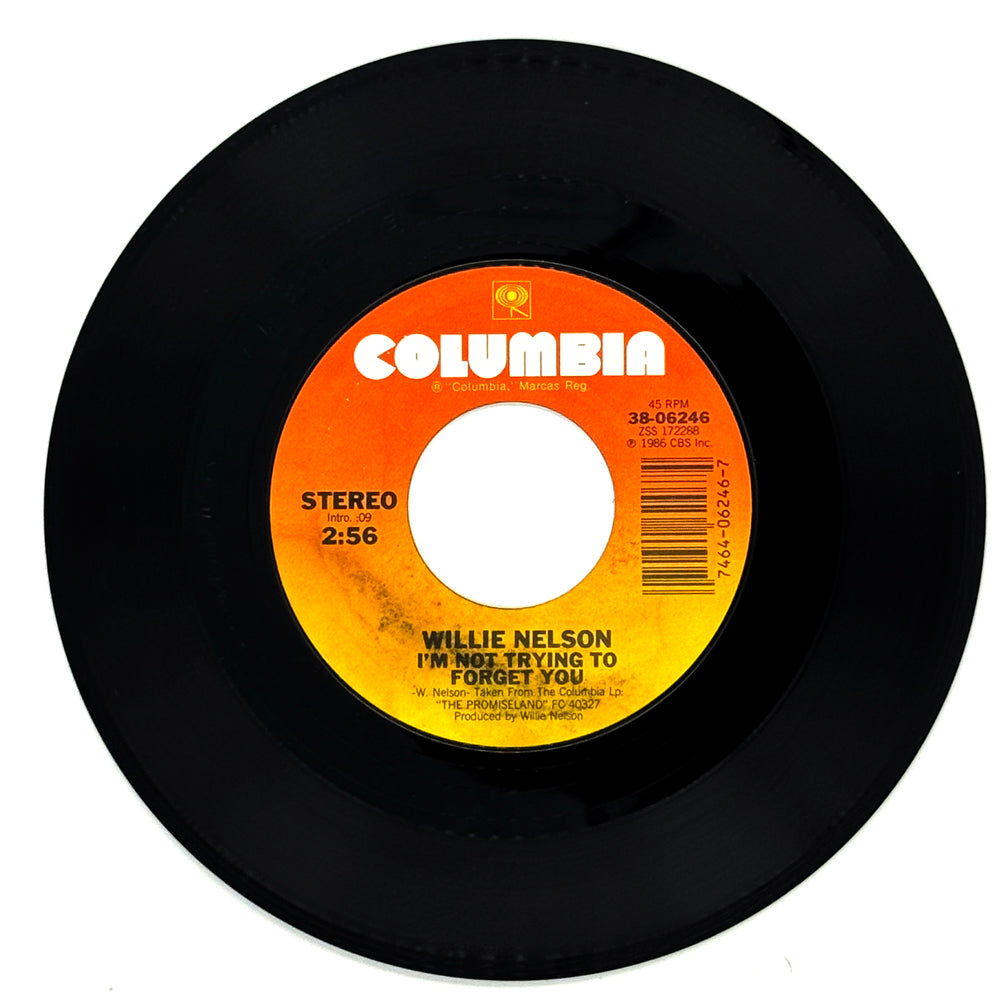 Willie Nelson : I'M NOT TRYING TO FORGET YOU/ I'VE GOT THE CRAZIEST FEELING
