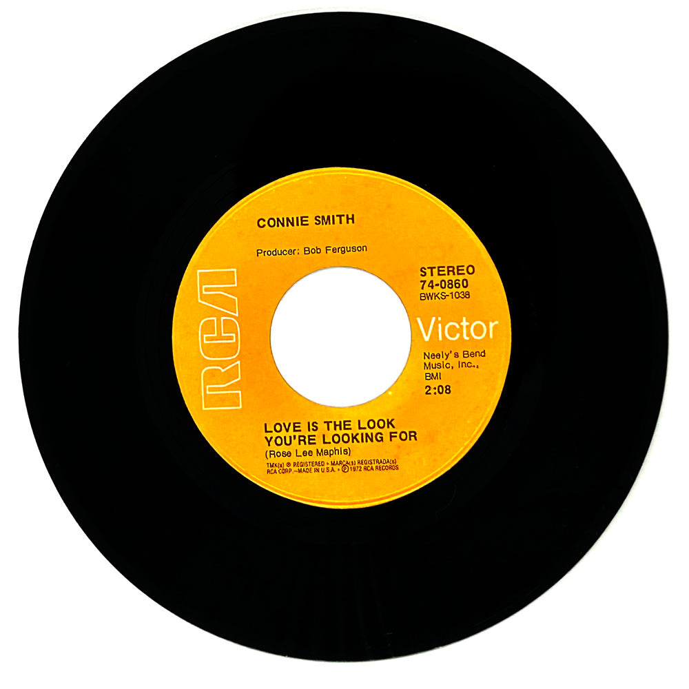 Connie Smith : LOVE IS THE LOOK YOU'RE LOOKING FOR/ MY ECSTASY