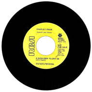 Charley Pride : A SHOULDER TO CRY ON/ I'M LEARNING TO LOVE HER