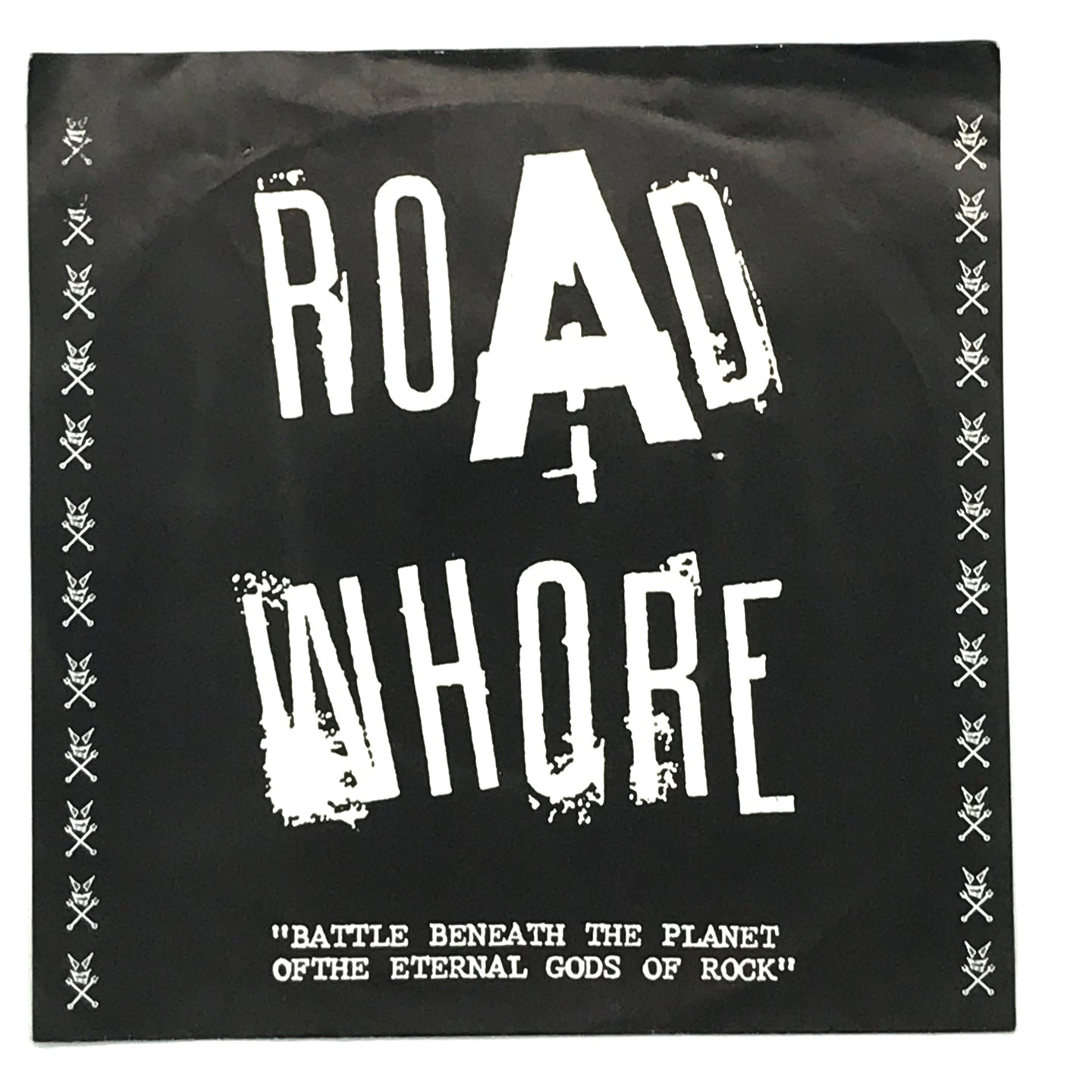 Road Whore : MACHO BOB/ THIS MUST BE LOVE