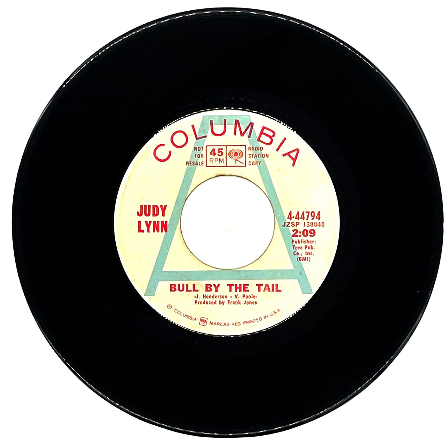 Judy Lynn : BULL BY THE TAIL/ WHAT'S A HONKY TONK WOMAN