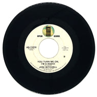 Joni Mitchell : YOU TURN ME ON, I'M A RADIO/ URGE FOR GOING