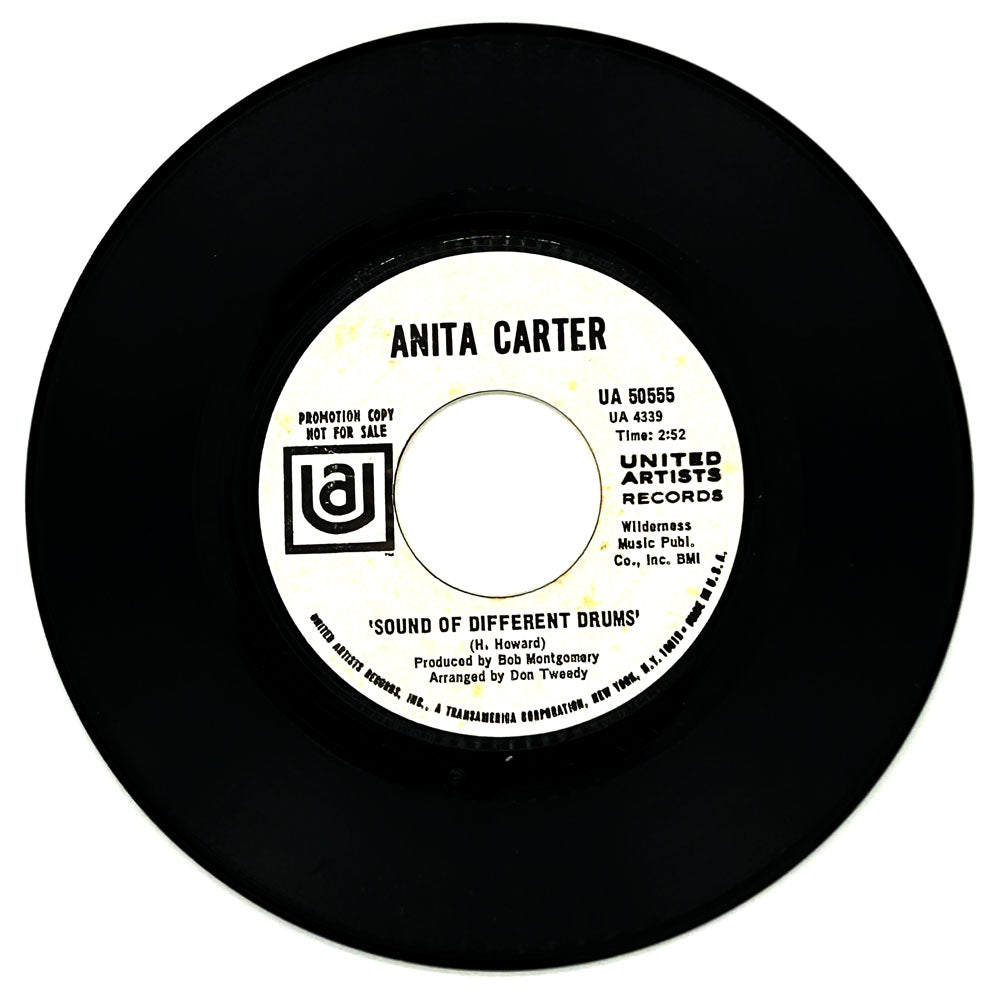 Anita Carter : SOUND OF DIFFERENT DRUMS/ CRY SOFTLY